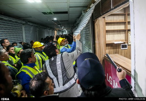 تخریب و پلمپ پاساژ علاءالدین به دلیل تخلفات در ساخت و ساز