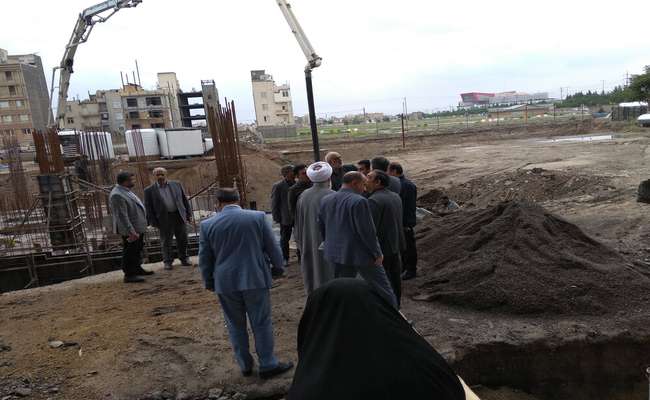 پیشرفت فیزیکی ۴۰ درصدی پروژه زائر سرای آذربایجان‌شرقی در مشهد/تابلو روزشمار پروژه نصب شد