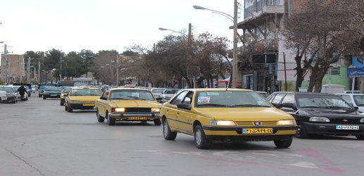 رژه تاکسیداران به مناسبت آغاز دهه مبارک فجر