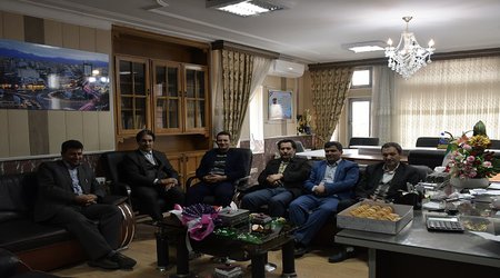 حضور رییس و اعضای شورای اسلامی شهر در دفتر شهردار میانه
