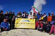 صعود گروه کوهنوردی وزارت راه و شهرسازی به قله 4050 متری تفتان