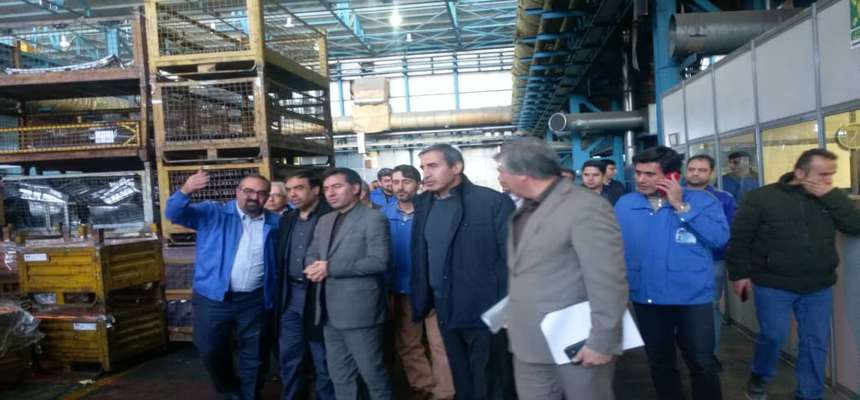 بازدید اعضای کمیسیون ماده 5 از شرکت قالبهای صنعتی ایران خودرو