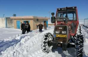 برف روبی مسیر نگهداری تأسیسات آبرسانی روستایی فریمان