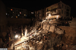 گزارش تصویری / ریزش ساختمان در بلوار فردوس