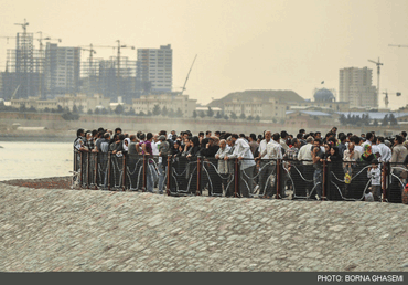 «اراذل و اوباش» دریاچه چیتگر را تعطیل کردند!