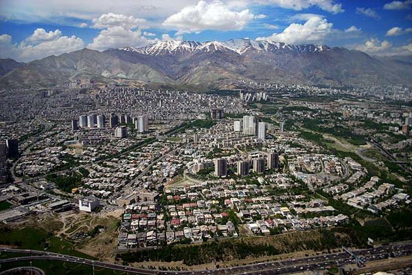 واکنش به وجود تعداد زیادی خانه‌ لوکس خالی در تهران/ شرکت‌های ساختمانی بانکی قانون پیش‌فروش ساختمان را رعایت نمی‌کنند