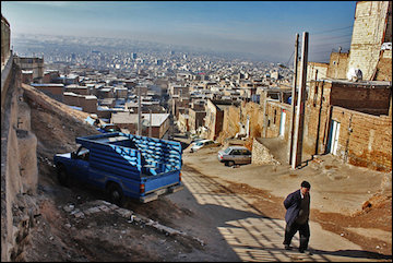 نوسازی مسکن همگام با توسعه عرصه‌های عمومی محلات تبریز