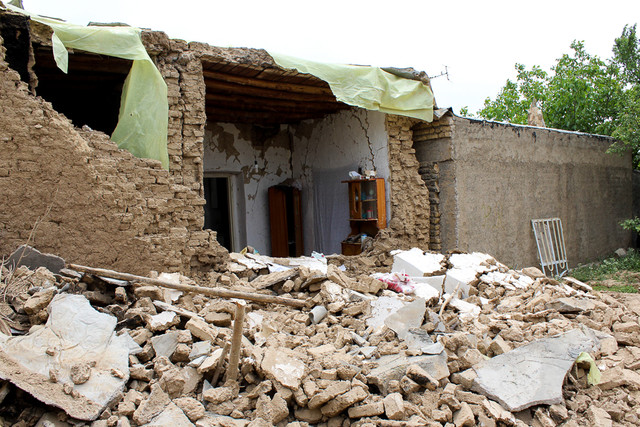 برخی منازل زنجان توان تحمل زلزله ۵ ریشتری ندارد