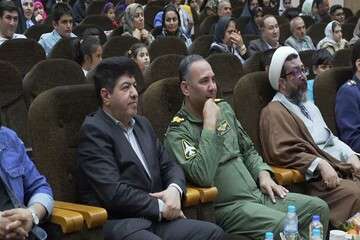 ویژه برنامه روز ارتش جمهوری اسلامی ایران توسط شهرداری منطقه ۶ برگزار شد