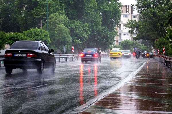 بارش باران در برخی محورهای استان مازندران