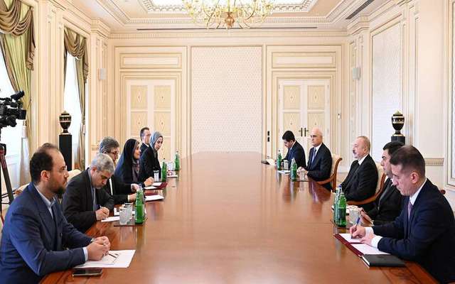 وزیر راه و شهرسازی کشورمان با رئیس‌جمهور آذربایجان دیدار کرد