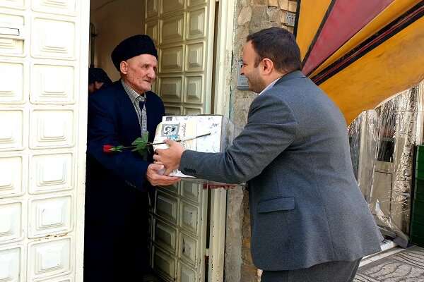دیدار شهردار و مدیران منطقه ۴ با ۳۰ خانواده‌ معظم شهید